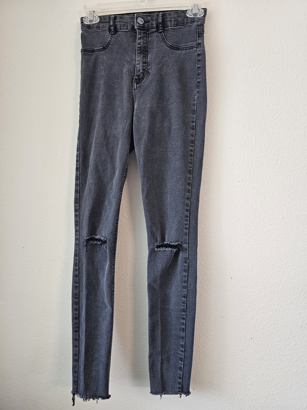 Zara Dark Gray Skinny Jeans with Knee Rips